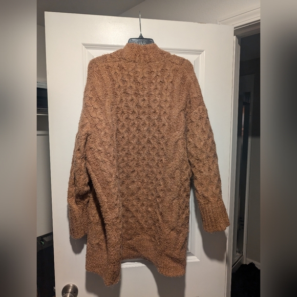Express chunky knit oversized sweater size small - Picture 2 of 3